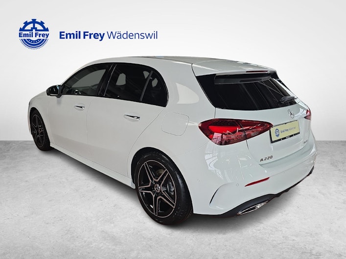 Vehicle image MERCEDES-BENZ A 220