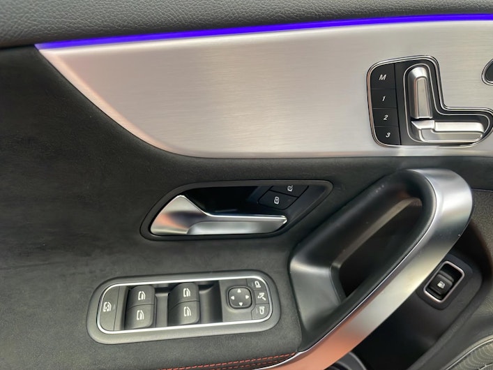 Vehicle image MERCEDES-BENZ A 250