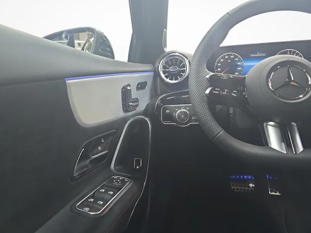 Mercedes-Benz A 250 e EQ Star AMG Line
