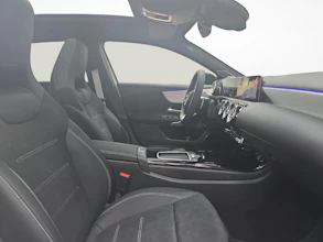 https://vehicle.imgix.net/3791062/8947304a-7e2a-4894-a93a-ec4990de7159.jpg