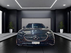 Vehicle image MERCEDES-BENZ E 220 d 4MATIC T-Modell AMG Line