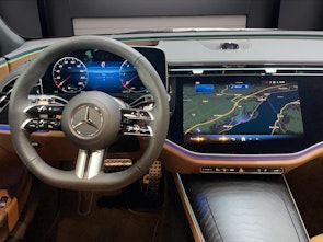 Vehicle image MERCEDES-BENZ E 220 d 4MATIC T-Modell AMG Line