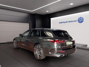 Vehicle image MERCEDES-BENZ E 220 d 4MATIC T-Modell AMG Line