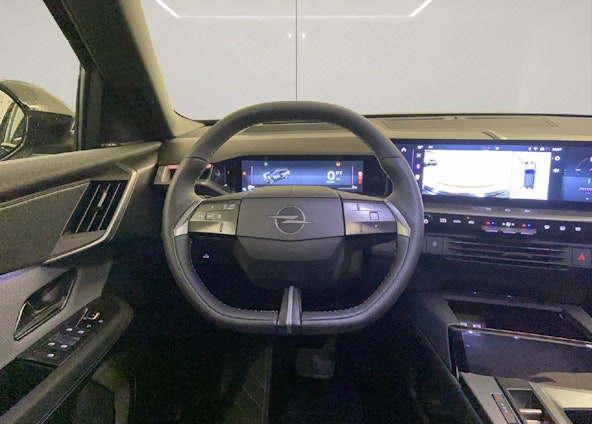 Vehicle image 6 Vehicle image 6