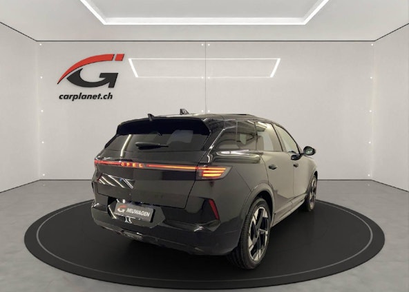 Vehicle image 3 Vehicle image 3