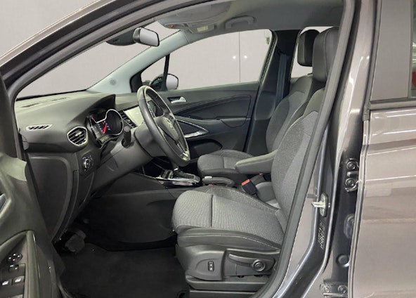 Vehicle image 4 Vehicle image 4