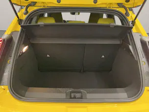 Renault 5 E-TECH iconic five