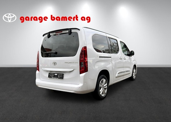 Vehicle image 5 Vehicle image 5