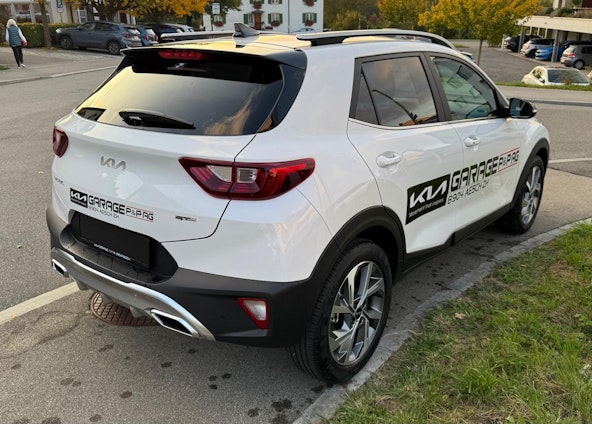 Vehicle image 6 Vehicle image 6