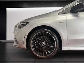 Vehicle image MERCEDES-BENZ B 250 e EQ Star AMG Line