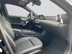 Fahrzeugbild MERCEDES-BENZ A 200 Night Star AMG Line