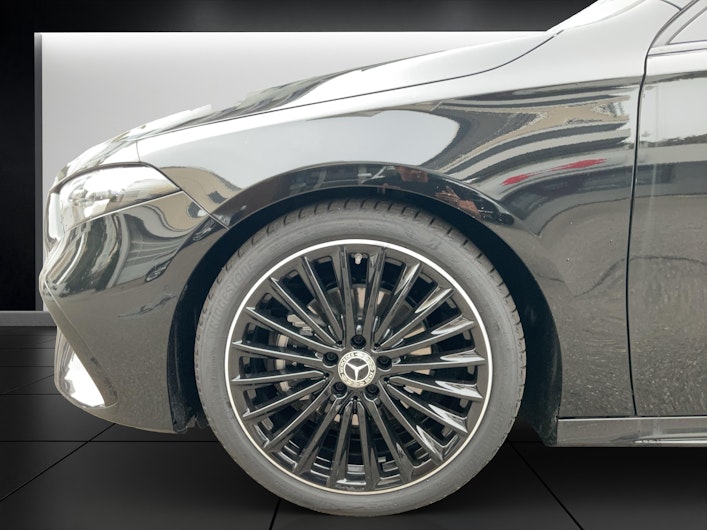 Vehicle image MERCEDES-BENZ A 200