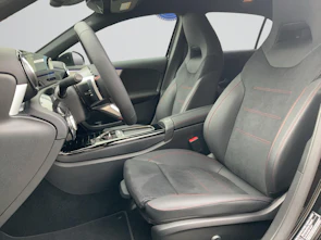 Fahrzeugbild MERCEDES-BENZ A 200 Night Star AMG Line