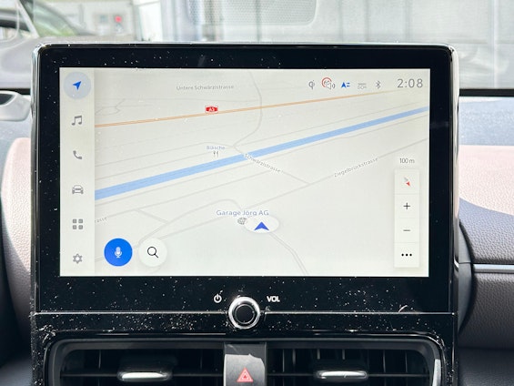 Vehicle image 10