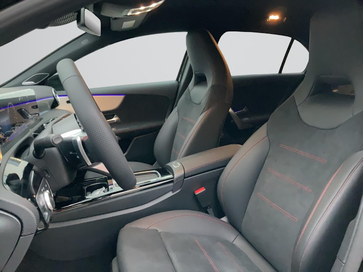 Vehicle image MERCEDES-BENZ A 250