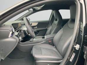 Vehicle image MERCEDES-BENZ A 220 d AMG Line