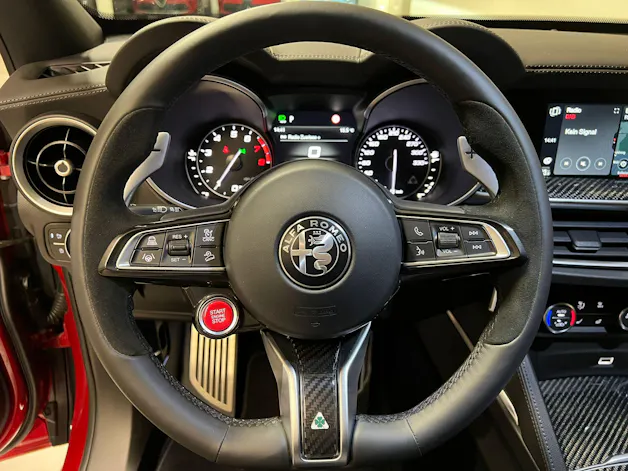 Alfa Romeo Stelvio 2.9 V6 Biturbo Q4 Quadrifoglio