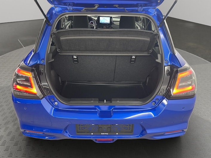 Vehicle image SUZUKI SWIFT