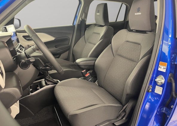 Vehicle image 4 Vehicle image 4