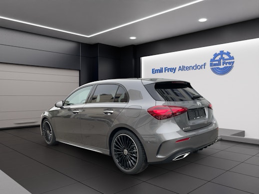 MERCEDES-BENZ A 200 Night Star AMG Line 3