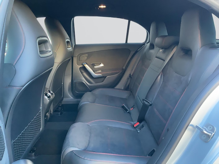 Vehicle image MERCEDES-BENZ A 200