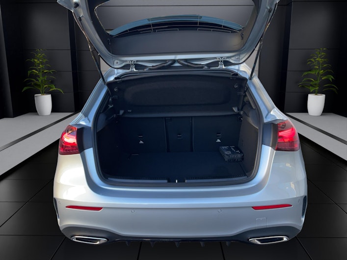 Vehicle image MERCEDES-BENZ A 200