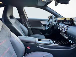 Mercedes-Benz A 250 e EQ Star AMG Line