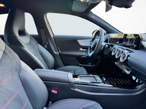 Fahrzeugbild MERCEDES-BENZ A 250 e EQ Star AMG Line