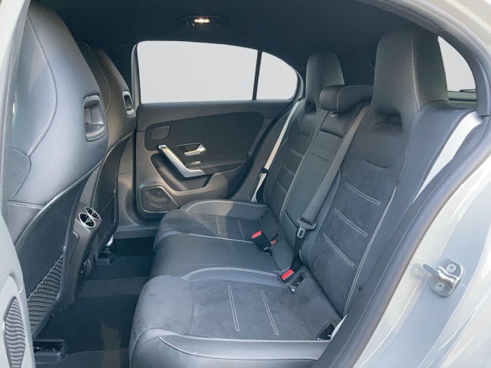 Vehicle image MERCEDES-BENZ A 200