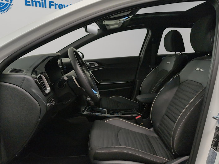 Vehicle image KIA CEED