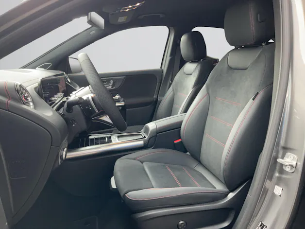 Mercedes-Benz EQA 300 4MATIC Excellence Edition AMG Line