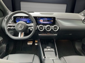 Vehicle image MERCEDES-BENZ EQA 300 Excellence AMG Line 4matic