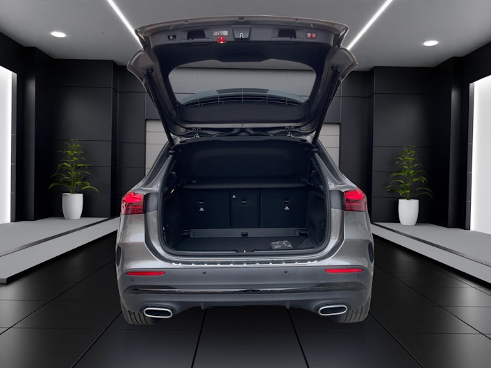 Vehicle image MERCEDES-BENZ GLA 200