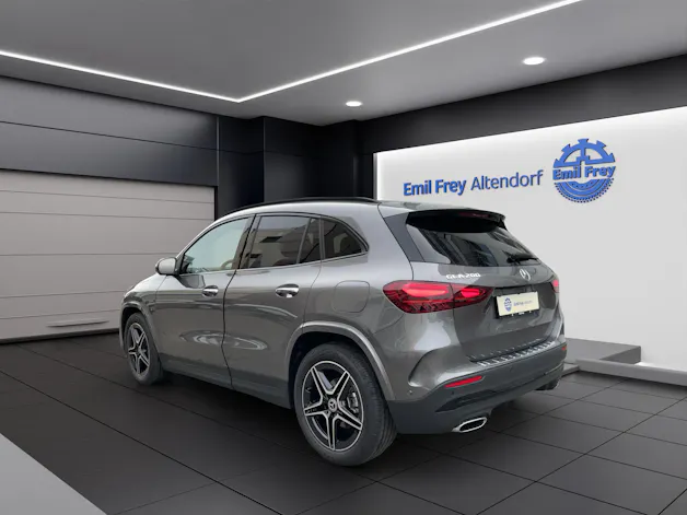 Mercedes-Benz GLA 200 Night Star AMG Line