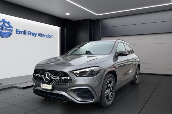 MERCEDES-BENZ GLA 200 Night Star AMG Line 0 MERCEDES-BENZ GLA 200 Night Star AMG Line 0