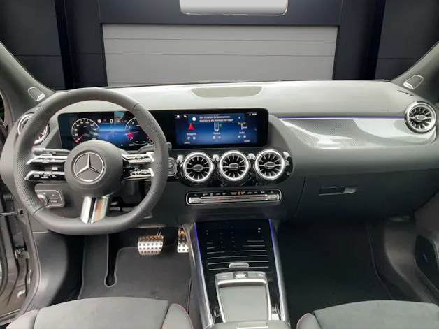 Mercedes-Benz GLA 200 Night Star AMG Line