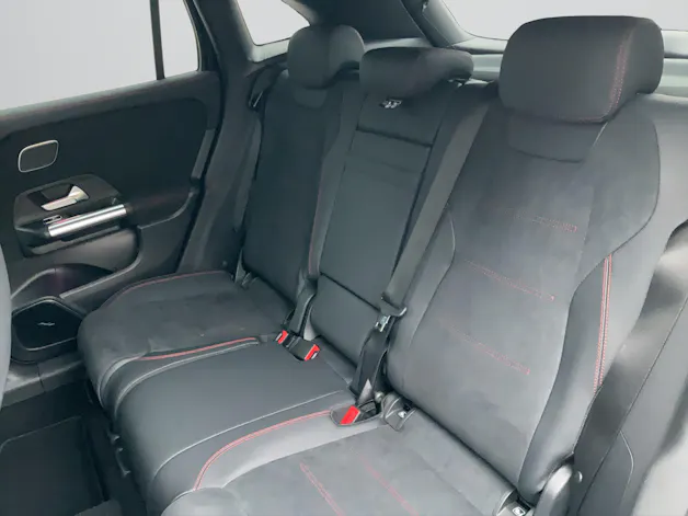 Mercedes-Benz GLA 250 4MATIC Swiss Star AMG Line