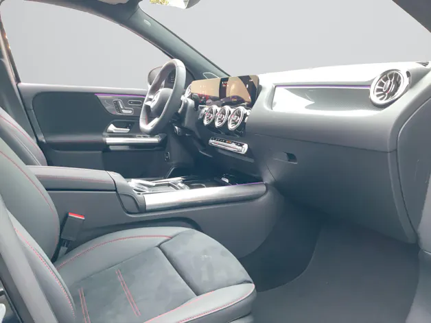 Mercedes-Benz GLA 250 4MATIC Swiss Star AMG Line