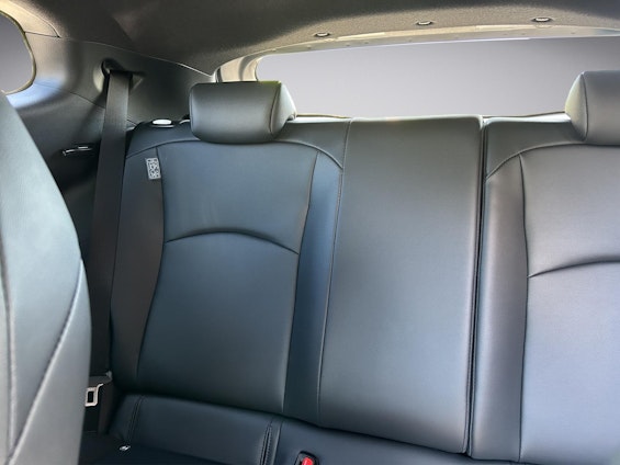 Vehicle image 12 Vehicle image 12