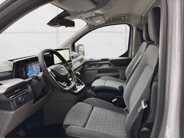 Ford Transit C Nugget 320 L1 2.0 EcoBlue 150 Titanium