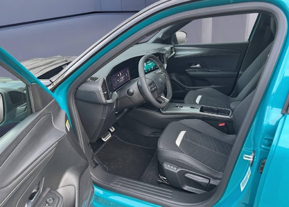 Vehicle image 5 Vehicle image 5