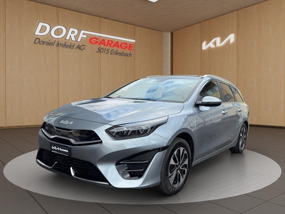 First vehicle image First vehicle image