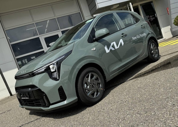 First vehicle image First vehicle image