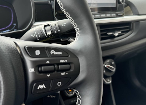 Vehicle image 7 Vehicle image 7