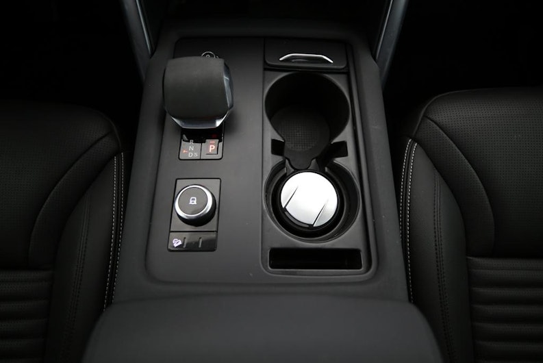 Vehicle image LAND ROVER DISCOVERY