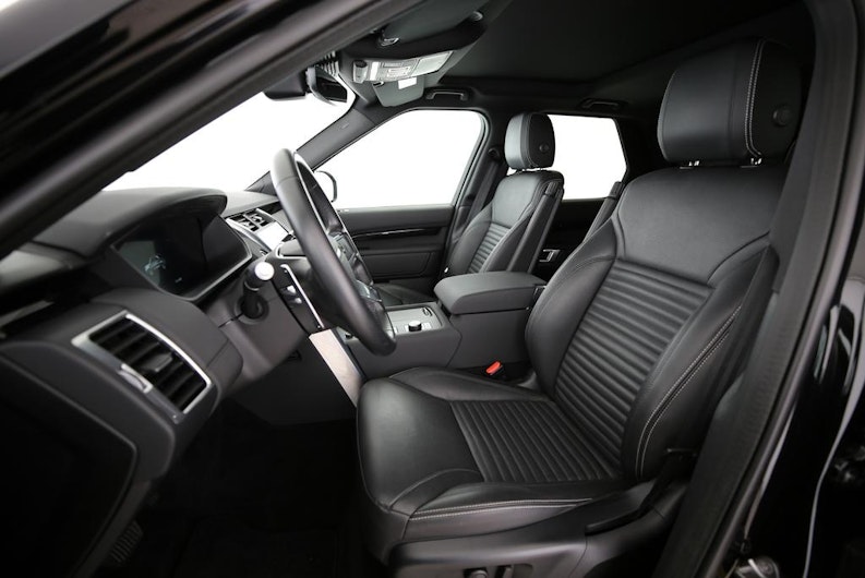 Vehicle image LAND ROVER DISCOVERY