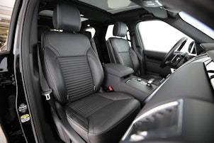 Vehicle image LAND ROVER Discovery 2.0 I4 S