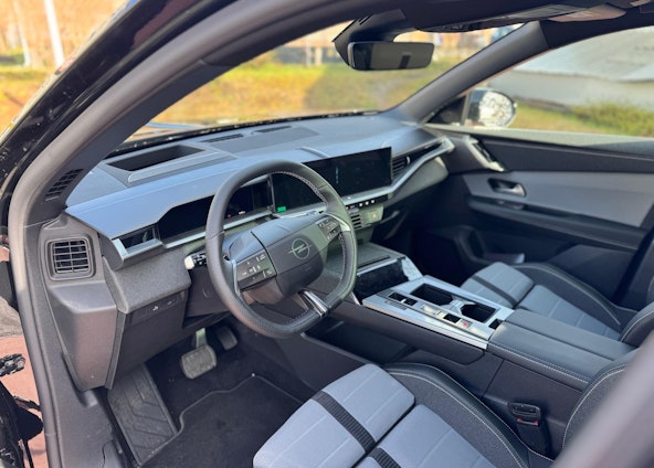 Vehicle image 10 Vehicle image 10