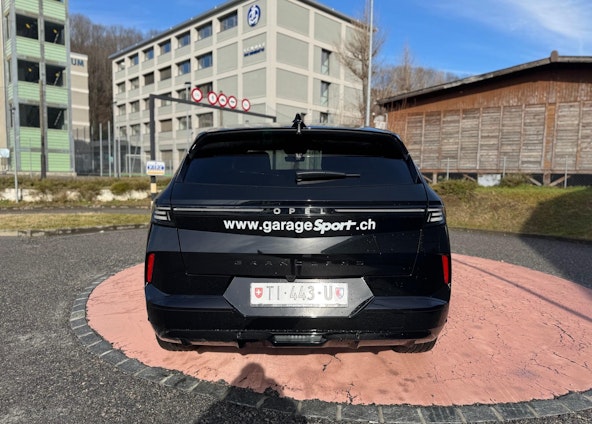 Vehicle image 5 Vehicle image 5