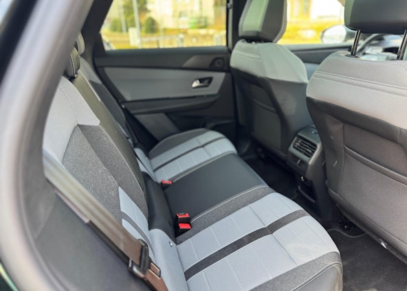 Vehicle image 13 Vehicle image 13